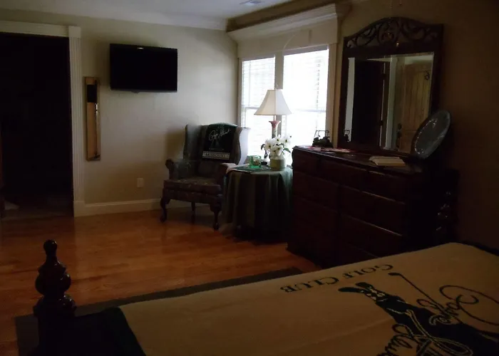 The Branson House (Adults Only) Hotel